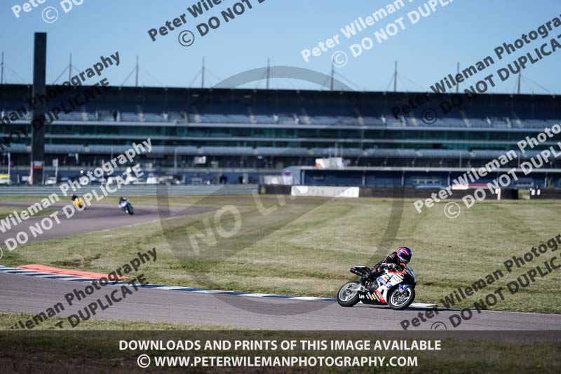Rockingham no limits trackday;enduro digital images;event digital images;eventdigitalimages;no limits trackdays;peter wileman photography;racing digital images;rockingham raceway northamptonshire;rockingham trackday photographs;trackday digital images;trackday photos